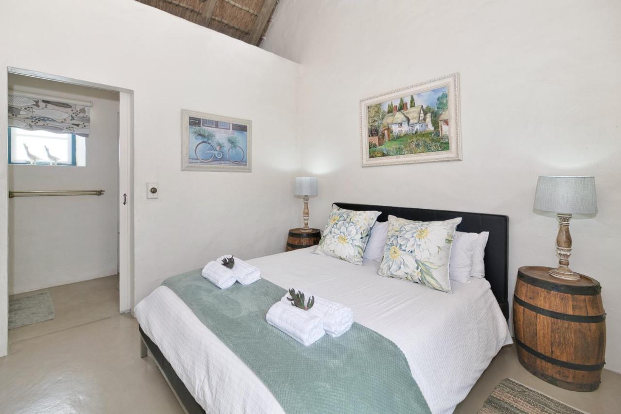 Zuidste Huisie Fisherman'S Cottage Struisbaai Exteriör bild
