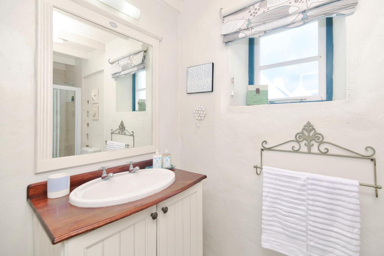 Zuidste Huisie Fisherman'S Cottage Struisbaai Exteriör bild